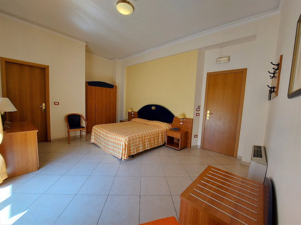Sait Hotel 12/39