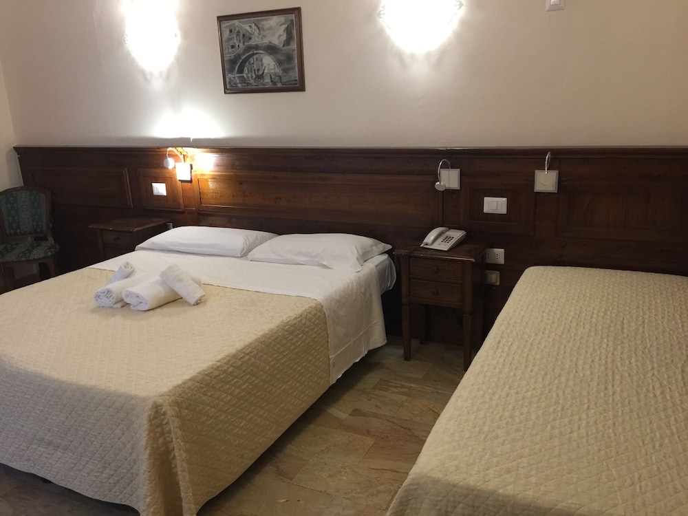 Le Due Fontane 24/50