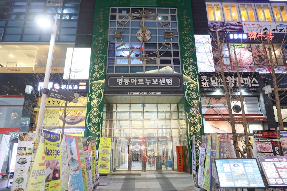 Calistar Hotel 3/50