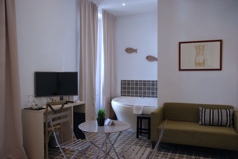 San Lorenzo Boutique Hotel 63/72