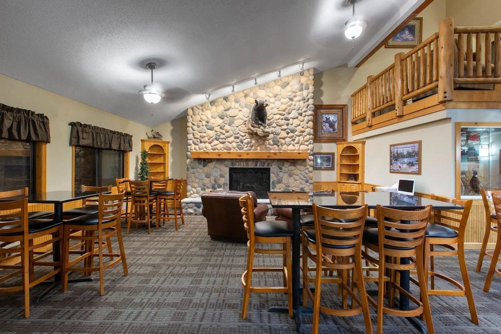 Quality Inn Ladysmith, WI 34/46