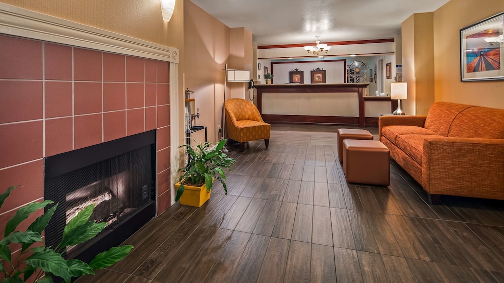 Best Western Luxury Inn 11/37