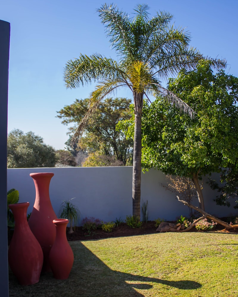 Oppi Hoek Guesthouse 20/26
