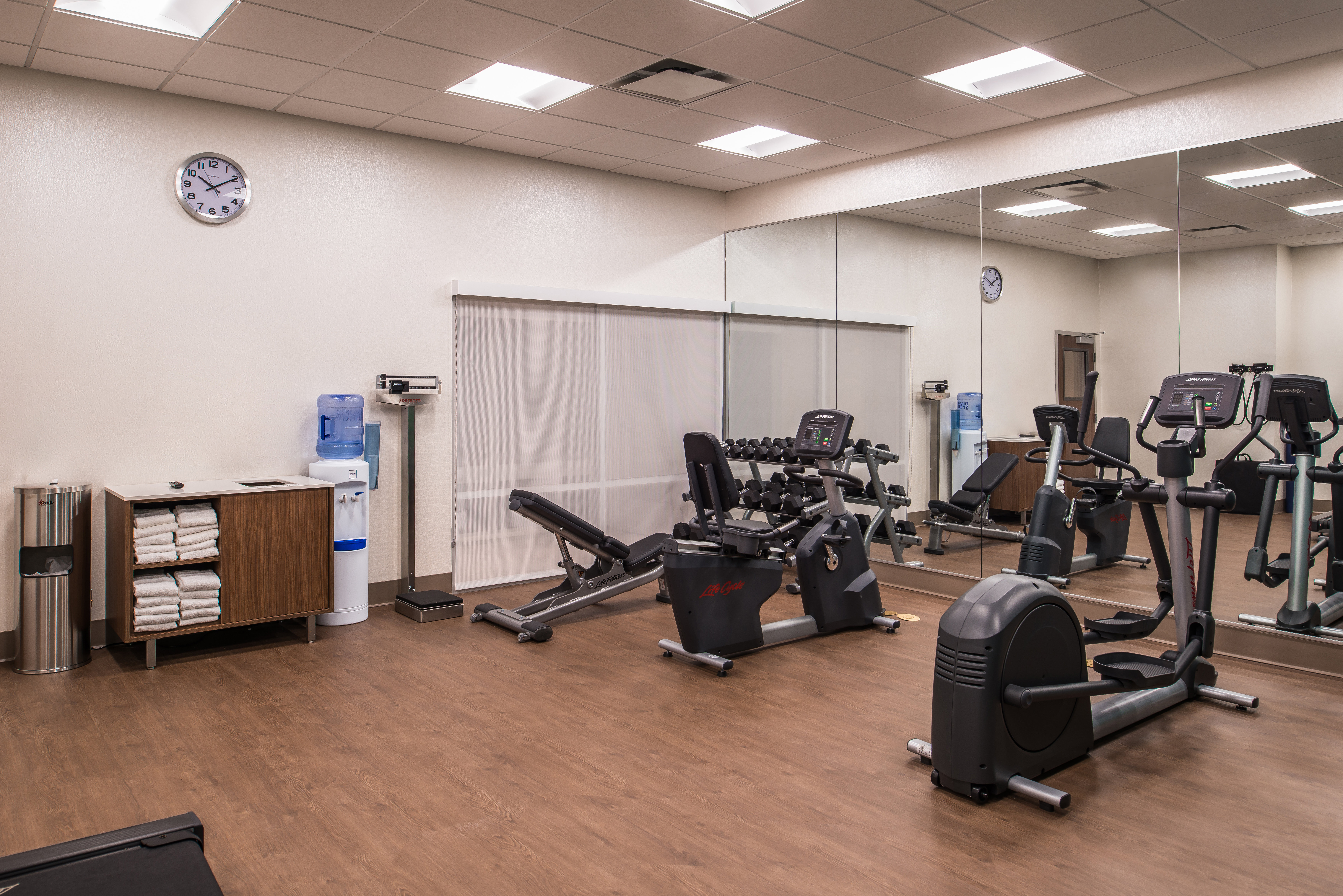 Holiday Inn Express Suites Farmville 37/53