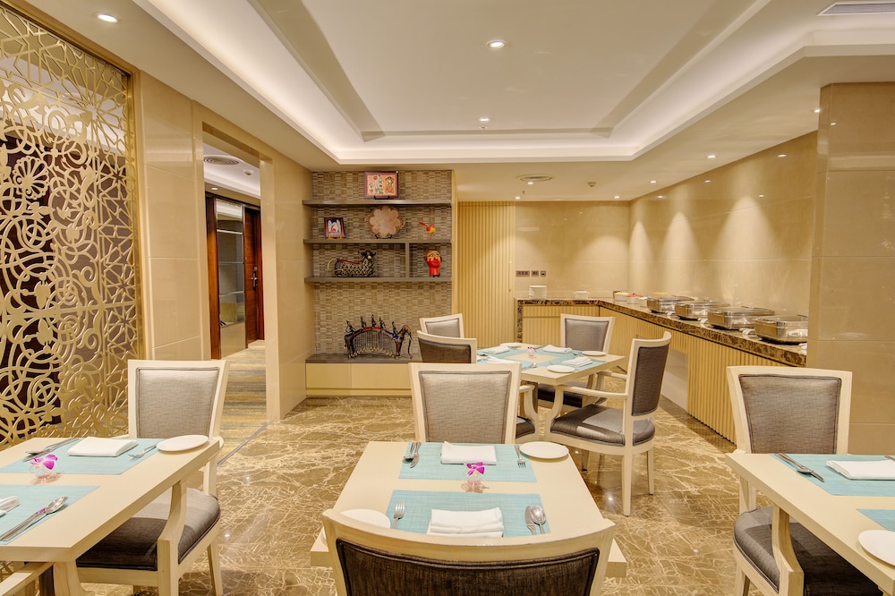 Niranta Airport Transit Hotel & Lounge Terminal 2 Arrivals 69/78