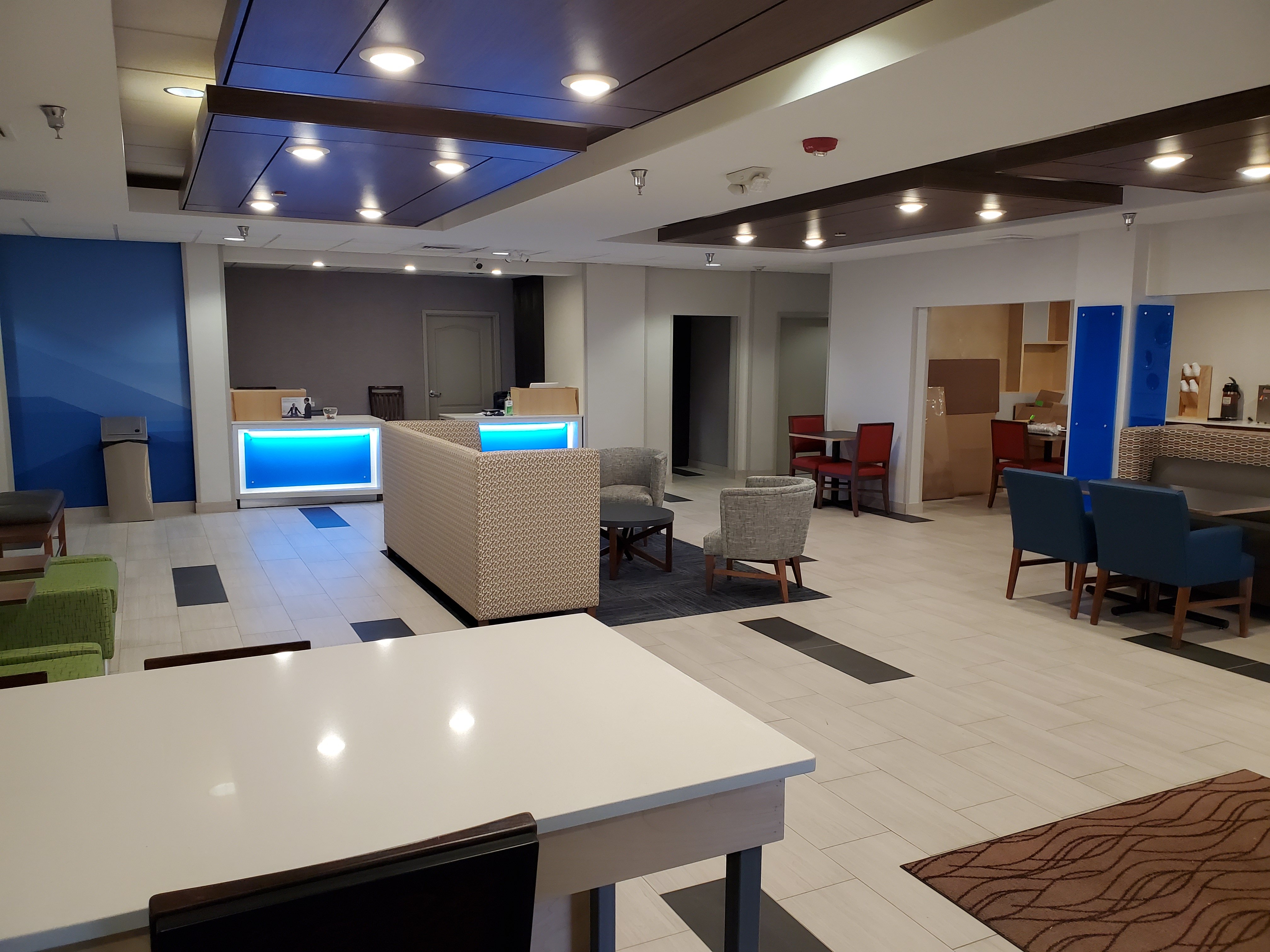 Holiday Inn Express and Suites - Junction City, Kansas 21/35