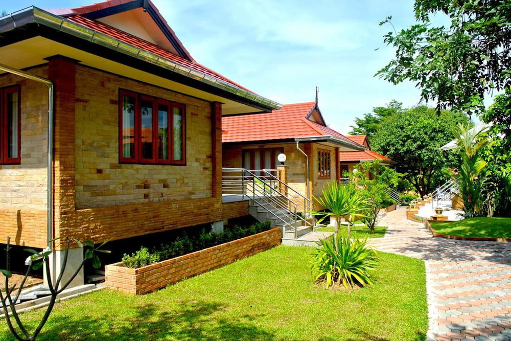 P.S. Thana Resort 61/71