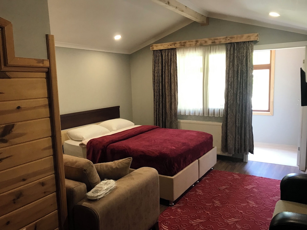 Yedigoller Hotel & Restaurant 18/47