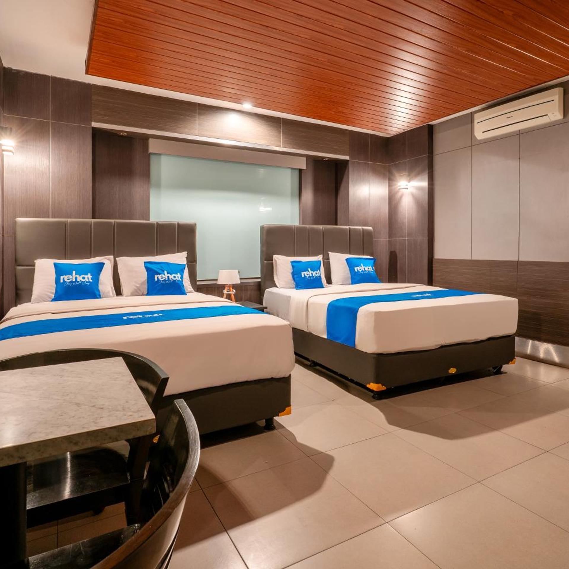 Rehat at Dago Sky Hotel 14/38