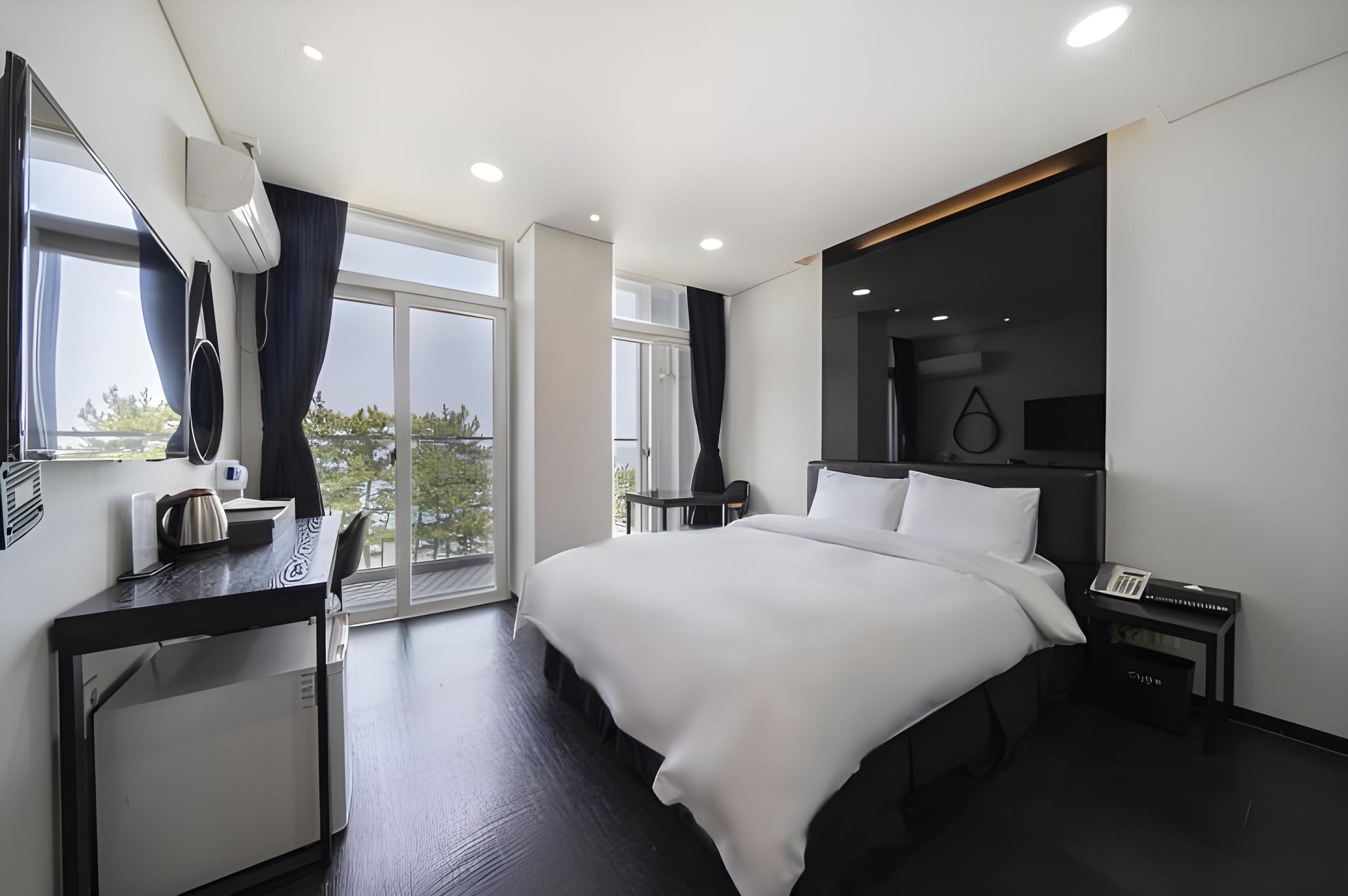 Ocean, Double Bed