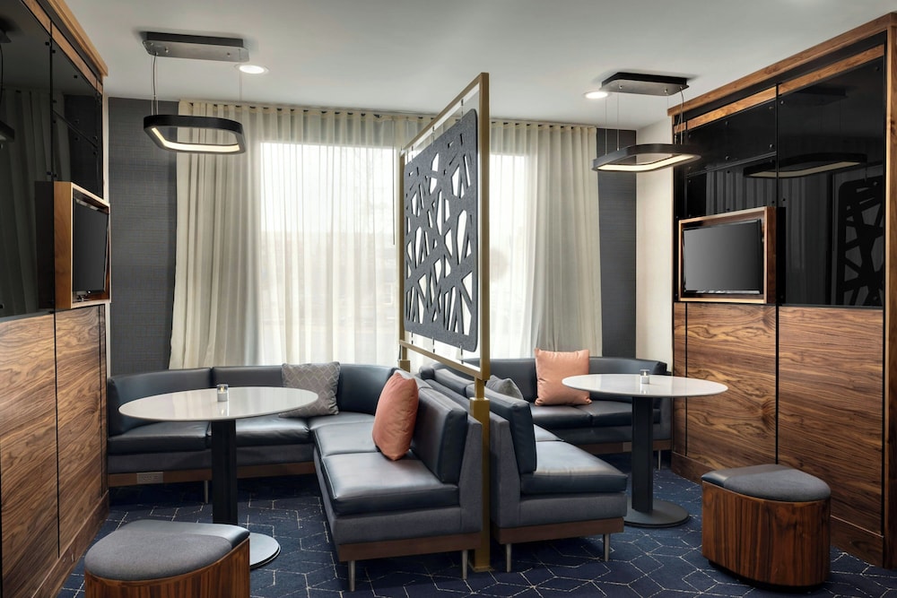 Courtyard By Marriott Kokomo 24/50