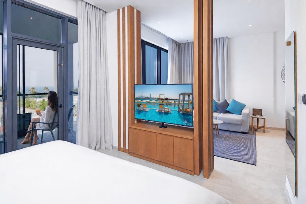 C Central Resort The Palm 18/75