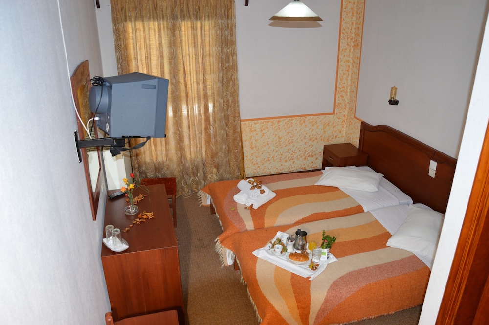Hani Zisi Hotel 36/50