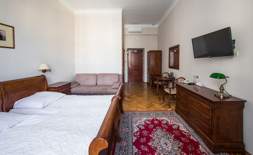 APARTHOTEL BASZTOWA 34/60