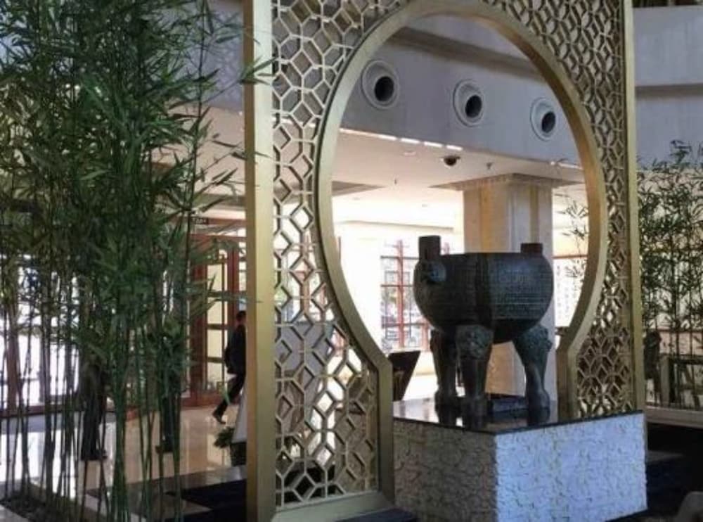 Huashan Mountain International Hotel 10/21