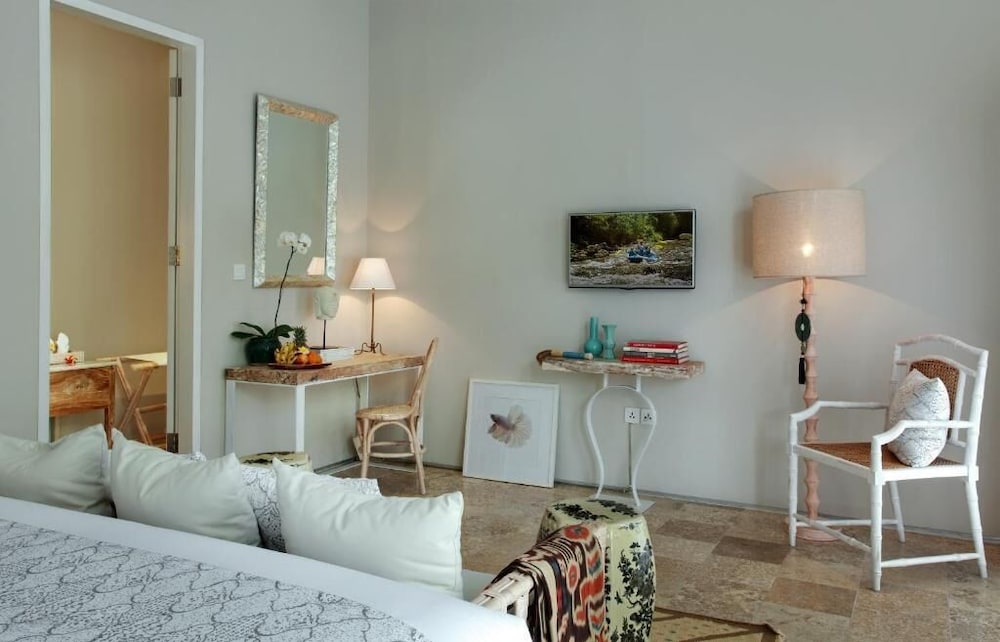 Room & Vespa 4 22/35