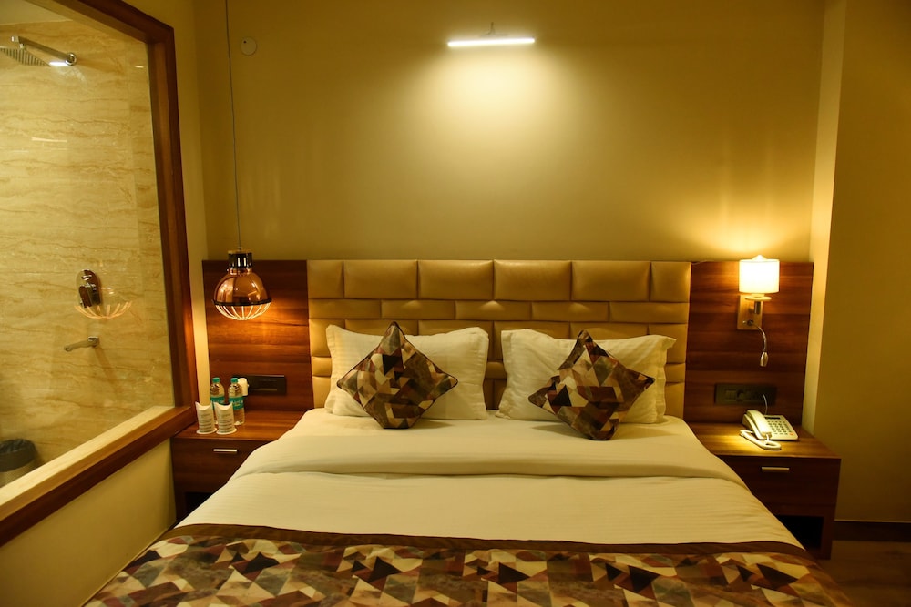 HOTEL LEGEND INN 13/22