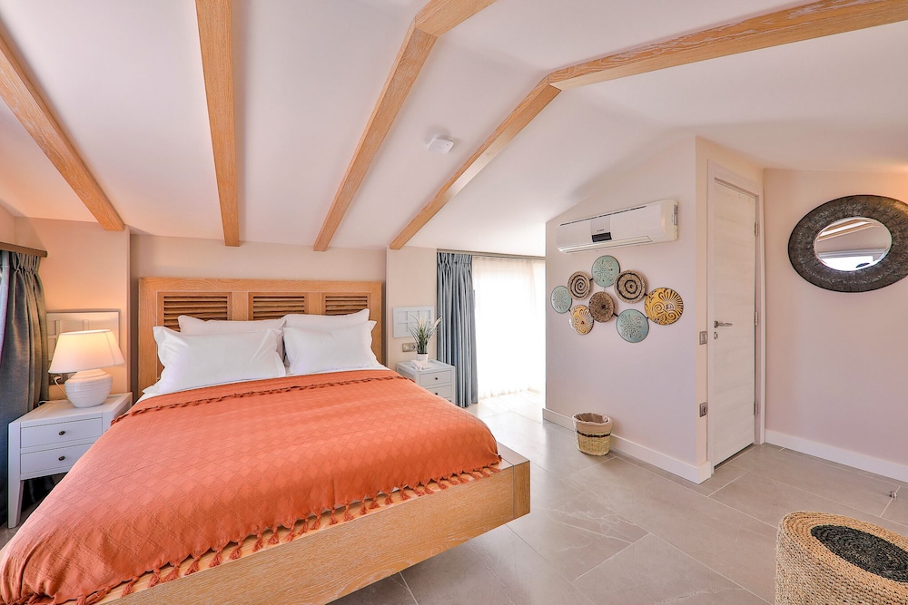 Kalkan Saray Suites Hotel 7/74