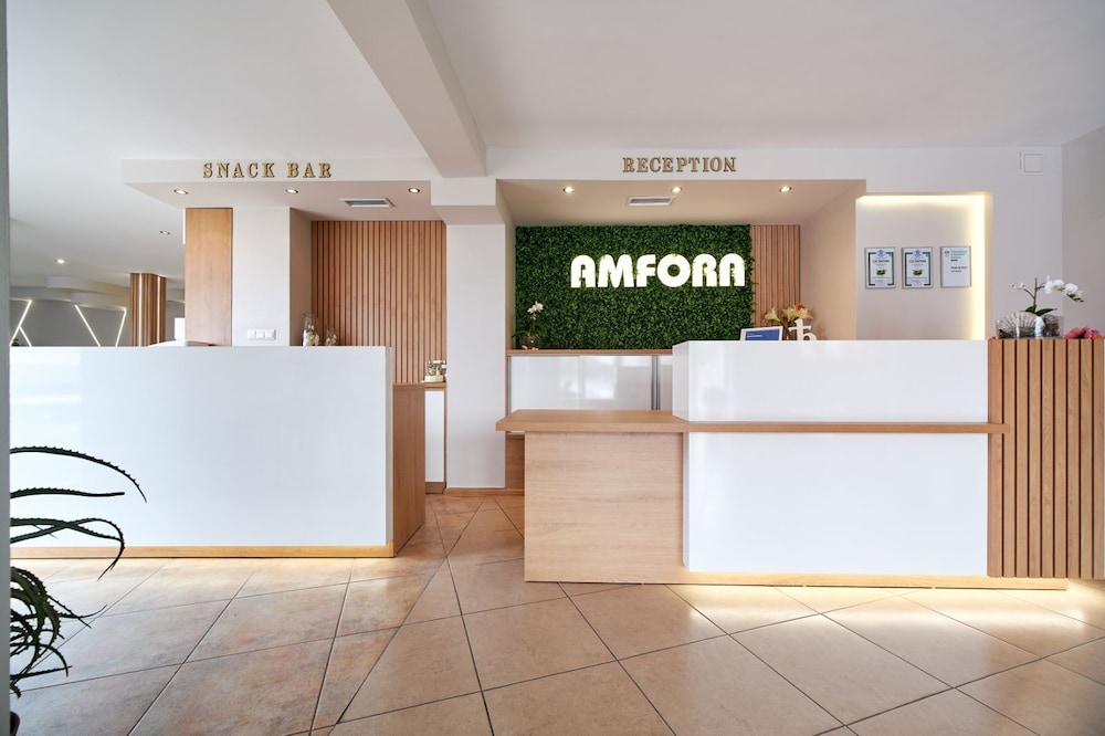 Hotel Amfora 16/69