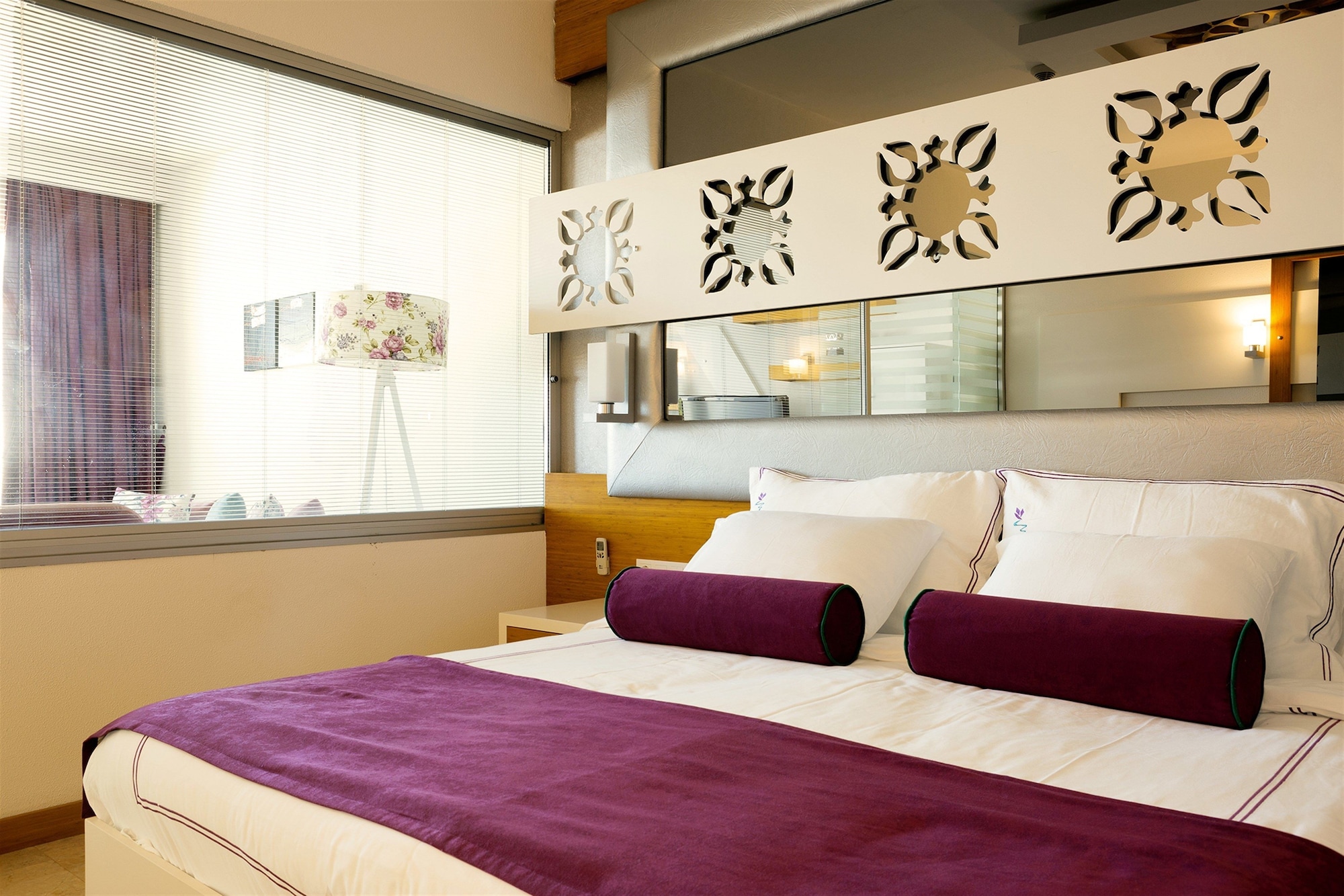 Swim Up, King Bed