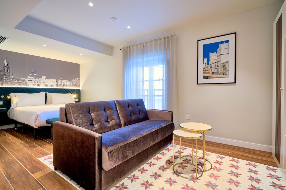 Tandem Torres de Cadiz Suites 32/50