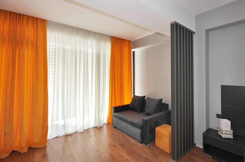 Jazz Hotel 30/42