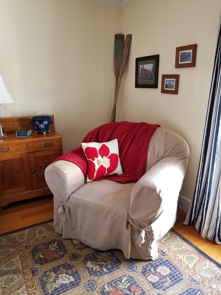 Benjamin F Packard House Bed and Breakfast 11/47