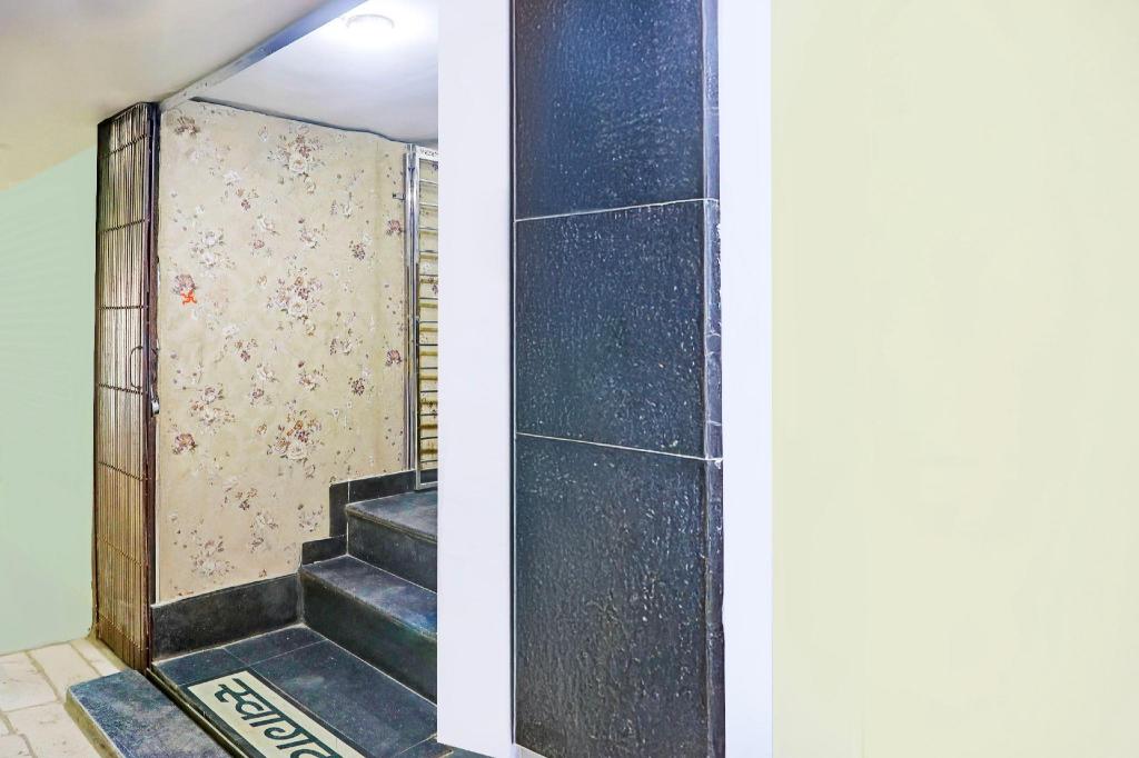 Oyo 11943 Hotel Yugantar Palace 21/25