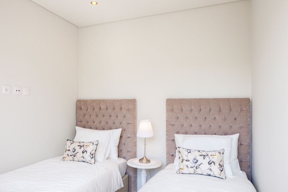 2 Bedrooms, Superior, Villa, Queen and Twin Beds, Courtyard Area