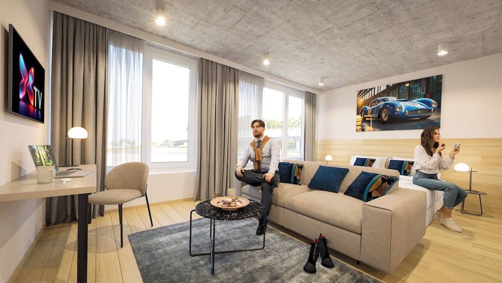 NOTO Hotel 50/69