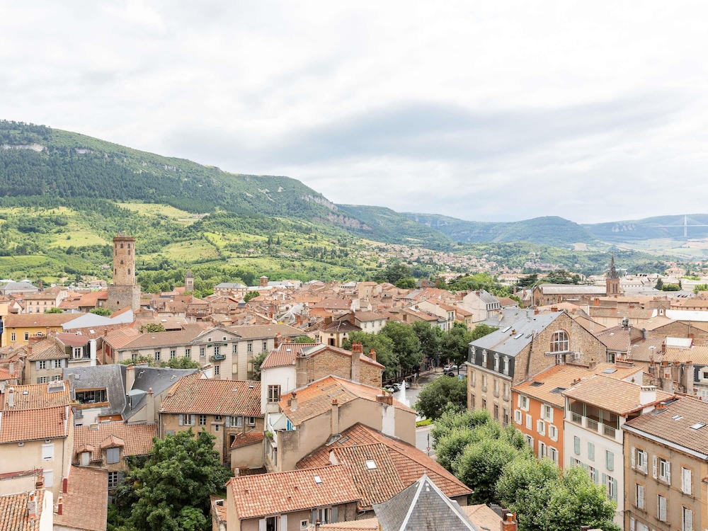 MERCURE MILLAU 45/50