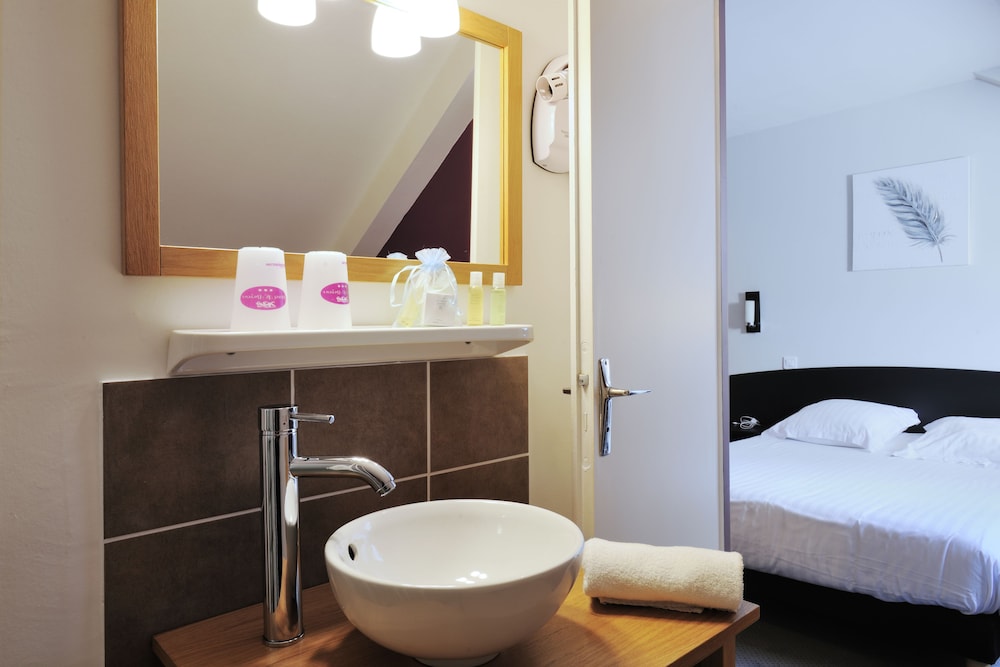 Hotel Le Bayeux 70/71