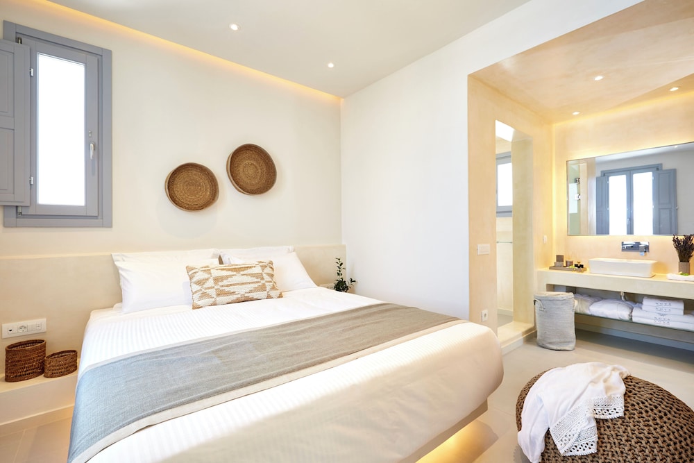 1 BEDROOM, SUITE, SEA VIEW, HOT TUB