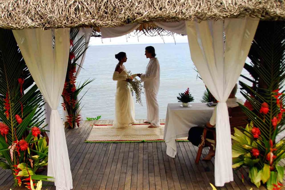 Garden Island Resort 20/23