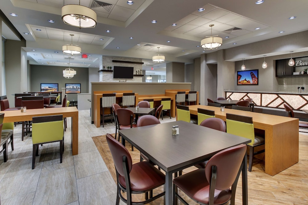 Drury Plaza Hotel Milwaukee Downtown 38/50