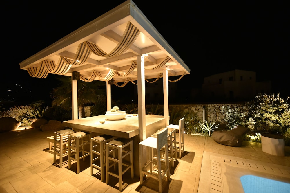 Queen Boutique Suites 6/38