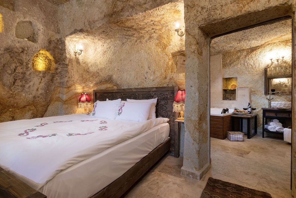 Kayata Cave Suites 17/50