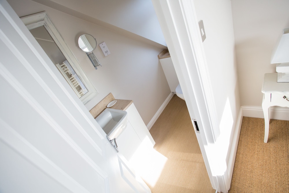 Grays Boutique B&B 49/50