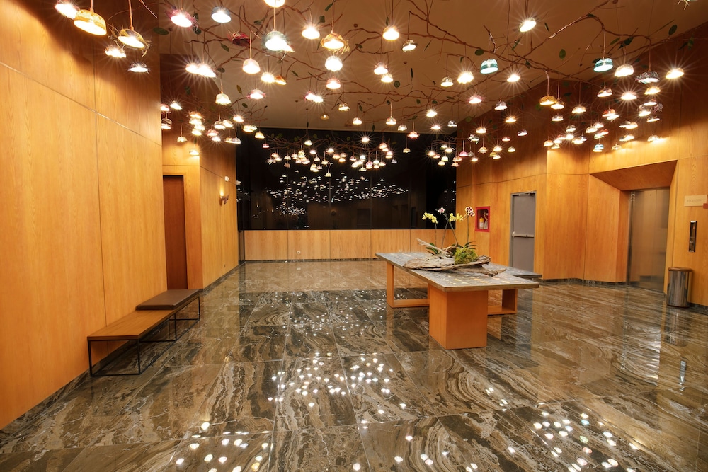 Hotel V1501 3/24