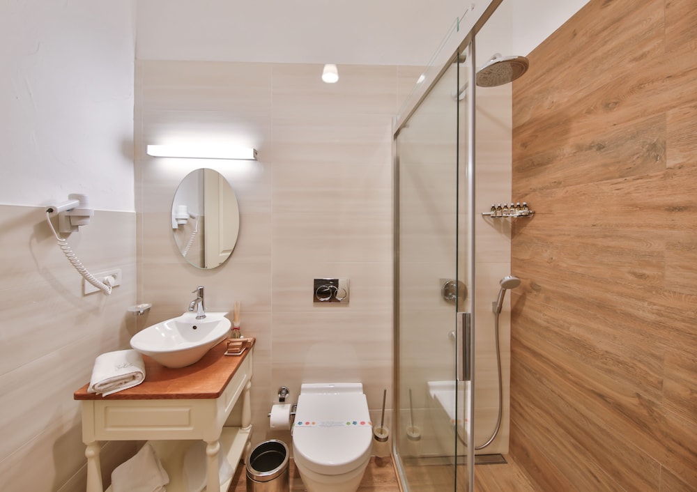 Kose Konak Butik Hotel 48/50