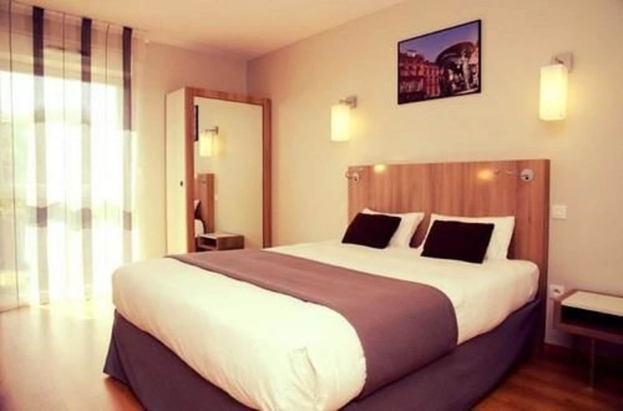 1 BEDROOM, APARTMENT