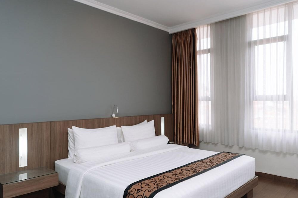 Anugrah Hotel 25/72