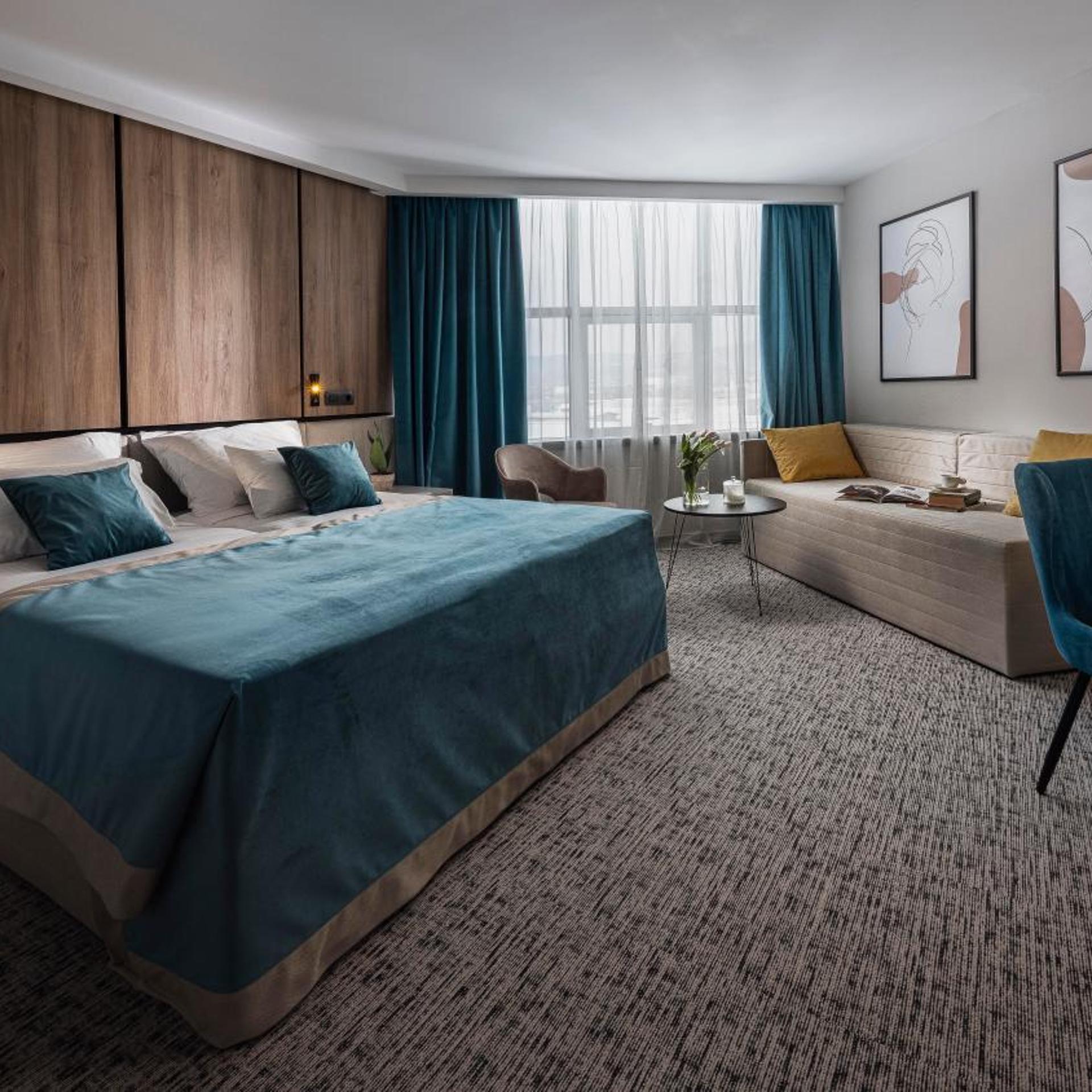Deluxe, Double Bed, with Extra Bed