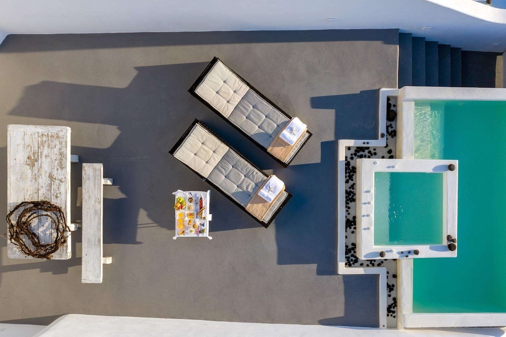 Santolia Art Suites Santorini 3/56