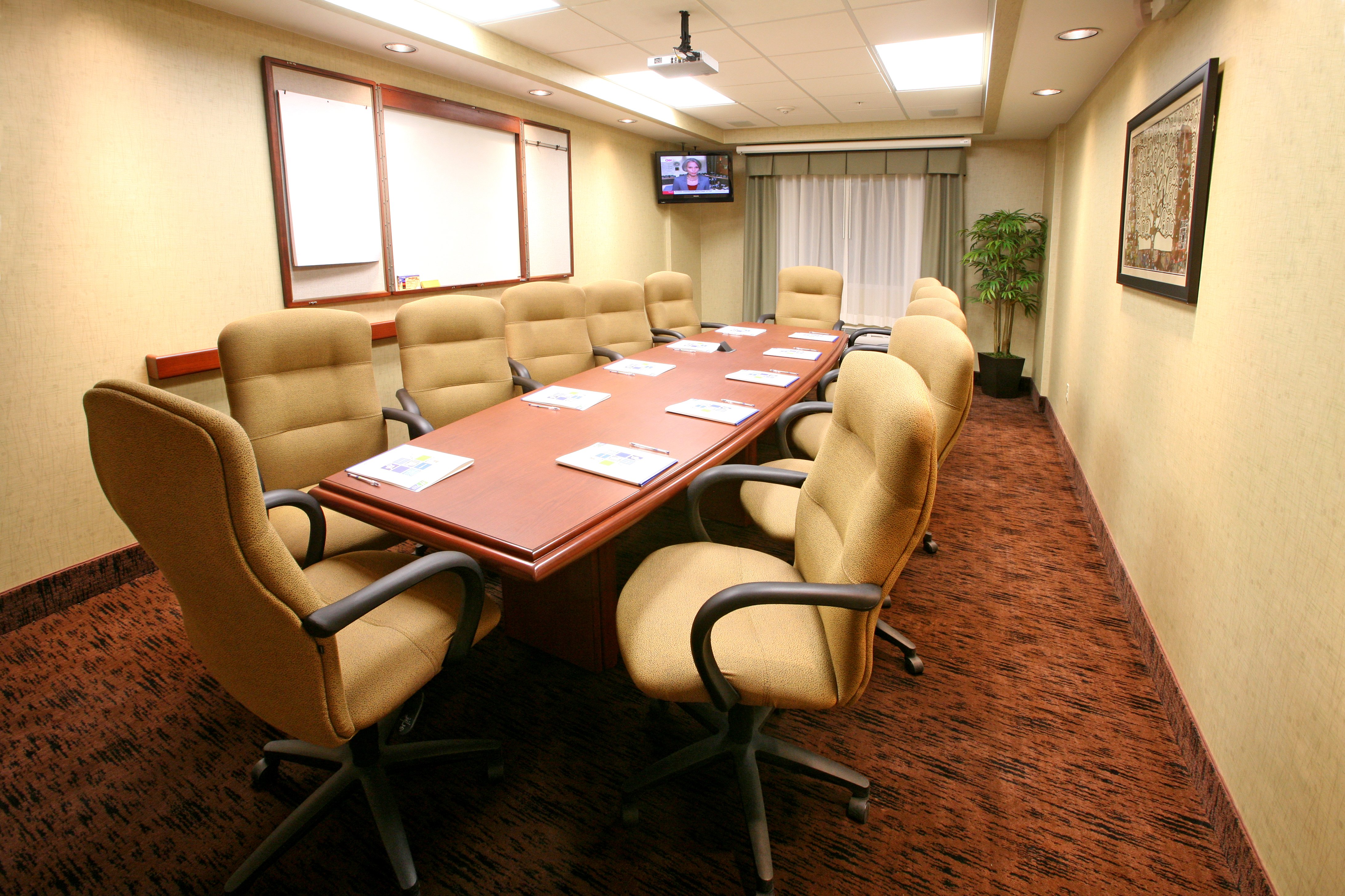 Holiday Inn Express And Suites Monterrey Aeropuerto 70/78