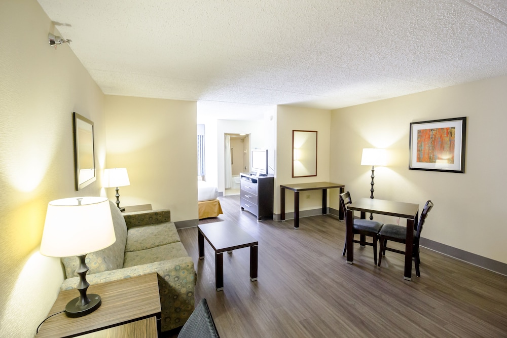 Atwell Suites Austin Airport, an IHG Hotel 40/72