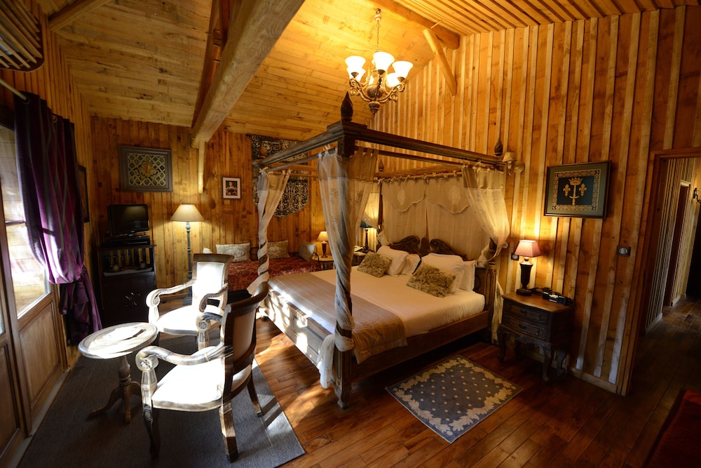Chateau Hotel le Boisniard 24/50