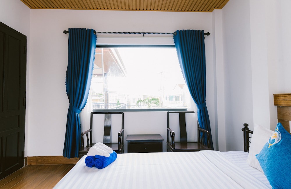 Han Thuyen Homestay 24/48