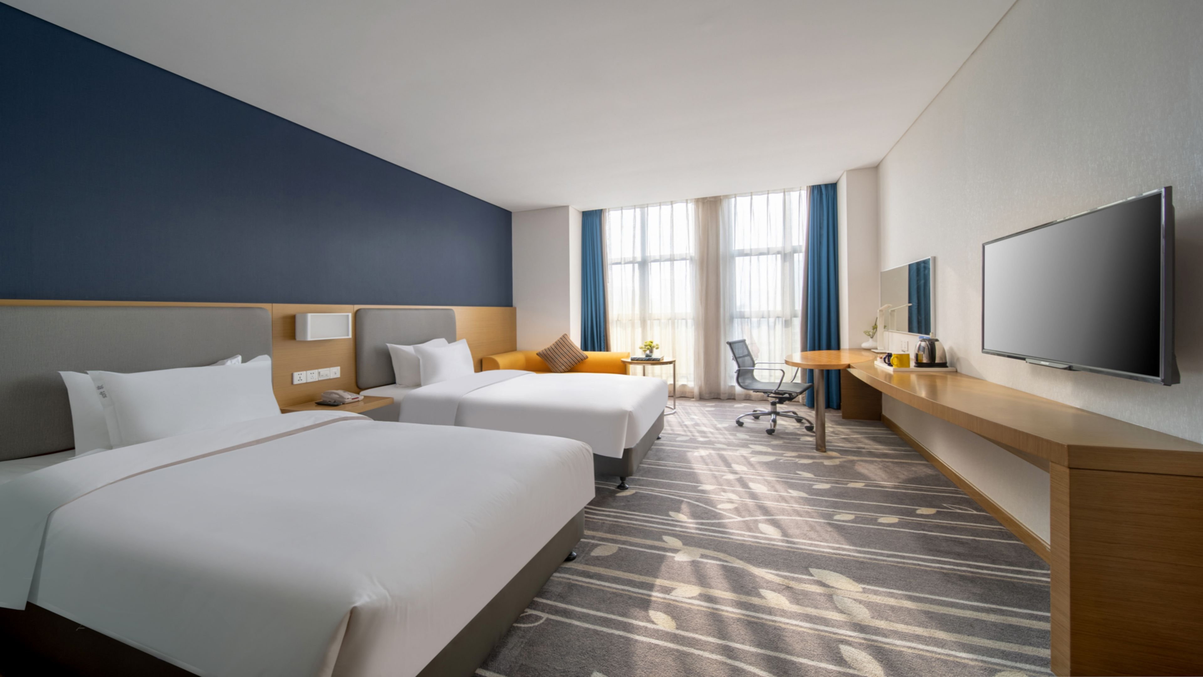 Holiday Inn Express Chongqing University Town 20/55