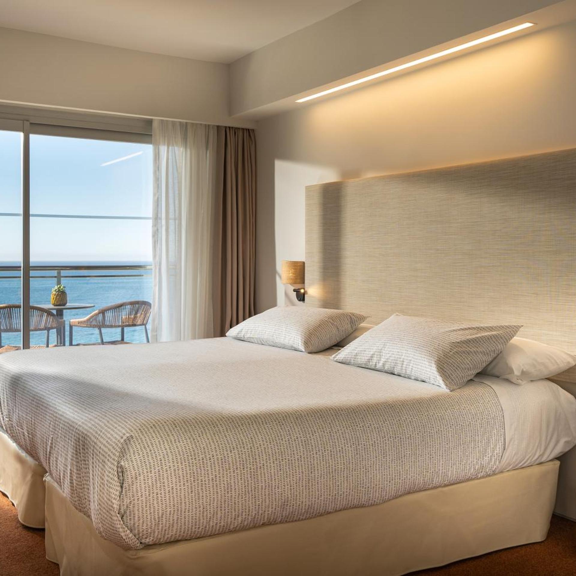 Studio, Single Bed, Sea Front